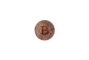 Bitcoin-Kryptowährung isoliert auf weißem Hintergrund. foto