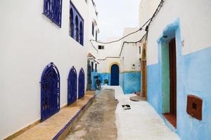 Straße in der Kasbah der Udayas in Rabat, Marokko foto