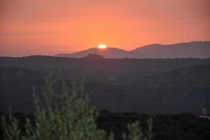 Sonnenuntergang auf der ländlichen Insel Kreta foto