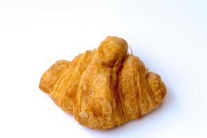 Mini-Croissant auf weißem Hintergrund, isoliert. foto