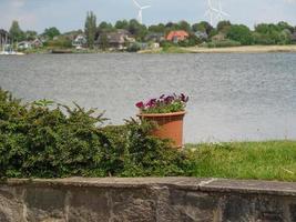 die kleine stadt arnis an der schlei foto