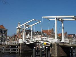 die stadt haarlem in den niederlanden foto