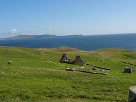 die shetlandinseln mit der stadt lerwick in schottland foto