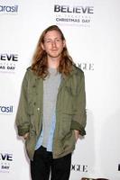 los angeles 18. dezember - asher roth bei der believe weltpremiere in den regal 14 theatres am 18. dezember 2013 in los angeles, ca foto