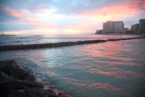 Sonnenuntergang in Waikiki Beach