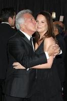 los angeles, 24. feb - dustin hoffman, lisa hoffman kommt zu den 85. academy awards und überreicht die oscars im dolby theater am 24. februar 2013 in los angeles, ca foto