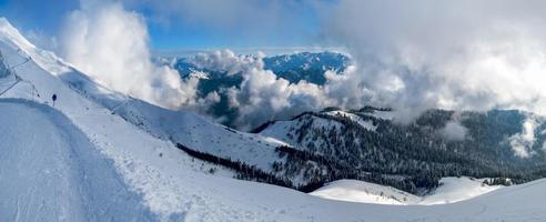 Sport Berge Landschaften Winter Tourist Schnee Natur blauen Himmel foto