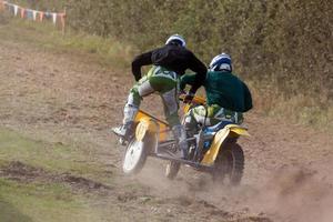 Goodwood, West Sussex, Großbritannien, 2012. Beiwagen-Motocross beim Goodwood Revival foto