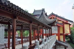 Korridor im Pilu-Tempel, Nanjing, China