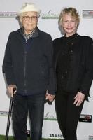 los angeles 6. feb - norman lear, lyn davis bei den oscar wilde awards 2020 in den bad robot office am 6. februar 2020 in santa monica, ca foto