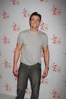 los angeles, 26. märz - daniel goddard nimmt am 26. märz 2013 in los angeles, ca foto