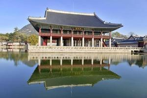 Gyeonghoeru-Pavillon im Gyeongbokgung-Palast, Seoul, Korea