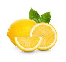 frische Zitrone lokalisiert auf weißem Hintergrund foto