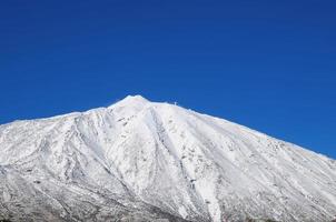 schneebedeckter Bergblick foto