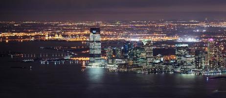 New-Jersey-Nachtpanorama von New York City Manhattan foto