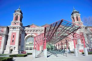 große halle der ellis island in new york city foto