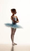 kleines Ballettmädchen im Tutu foto