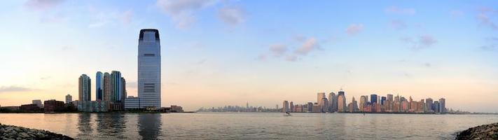 Skyline-Panorama der Stadt foto