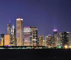 Chicago Skyline in der Abenddämmerung foto