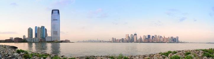 Skyline-Panorama der Stadt foto