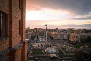 maidan nezalezhnosti in kiew, ukraine foto