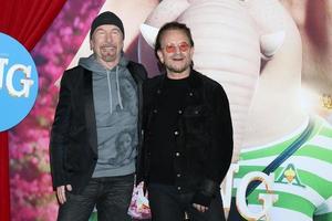 los angeles 12.12. - the edge, bono bei der sing 2 premiere im griechischen theater am 12.12.2021 in los angeles, ca foto