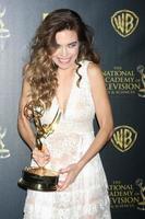 los angeles, 26. april - amelia heinle bei den daytime emmy awards 2015 auf dem warner brothers studio lot am 26. april 2015 in los angeles, ca foto