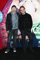 los angeles 12.12. - the edge, bono bei der sing 2 premiere im griechischen theater am 12.12.2021 in los angeles, ca foto