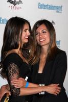 los angeles, 23. juli - nina dobrev, torrey devitto ankunft auf der ew comic-con party 2011 auf der ew comic-con party 2011 am 23. juli 2011 in los angeles, ca foto