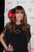 los angeles, feb 24 - bella thorne kommt am 24. februar 2011 in los angeles, ca foto