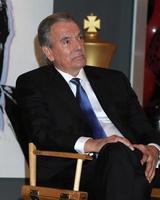 los angeles 7. feb - eric braeden bei der eric braeden 40-jährigen feier über die jungen und rastlosen in der fernsehstadt am 7. februar 2020 in los angeles, ca foto