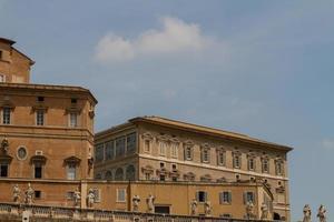 Gebäude im Vatikan, dem Heiligen Stuhl in Rom, Italien. Teil des Petersdoms. foto