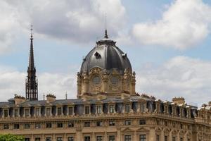 historisches gebäude in paris frankreich foto