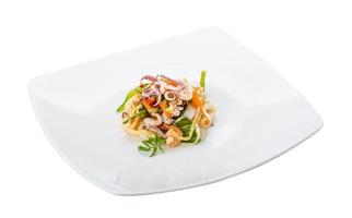 asiatischer Meeresfrüchtesalat foto