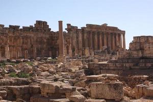 römische ruinen in der stadt baalbek, libanon foto