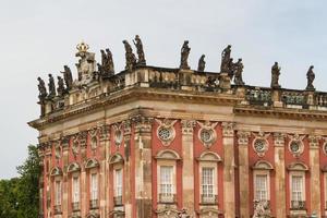 das neue schloss des königlichen parks sanssouci in potsdam, deutschland foto
