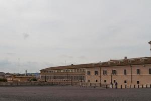 rom, das consulta-gebäude auf dem quirinale-platz. foto