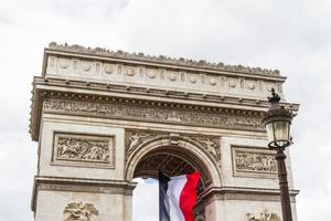 Blick auf Triumphbogen Karussell und Jardin des Tuileries, Paris, Frankreich foto