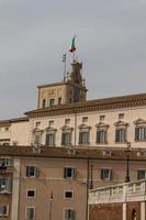 rom, das consulta-gebäude auf dem quirinale-platz. foto