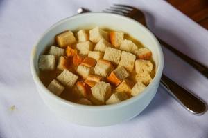 Suppe mit Croutons foto