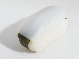 japanisches Tintenfisch-Sushi foto