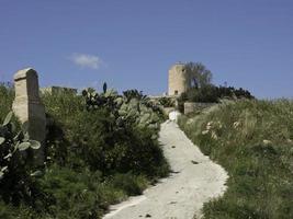 die insel gozo im mittelmeer foto