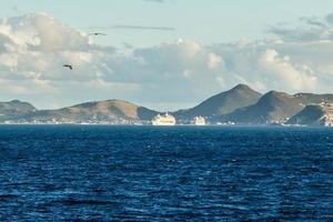 unterwegs mit einem kreuzfahrtschiff nach philipsburg st. maarten foto