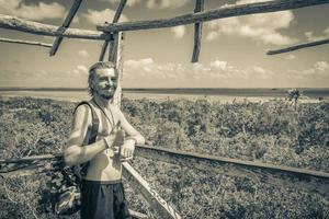 Touristenführer Muyil Lagune Panoramaaussicht im tropischen Dschungel Mexiko. foto