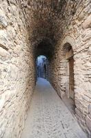 traditionelle straße in mesta, insel chios, griechenland foto