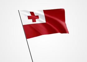 Tonga-Flagge, die hoch im weißen, isolierten Hintergrund fliegt. 04. juni tonga unabhängigkeitstag weltnationalflaggensammlung. Nation Flagge 3D-Darstellung foto