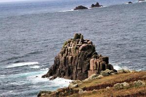 Blick auf das Meer bei Lands End in Cornwall foto