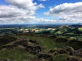 ein blick auf die caradoc-hügel in shropshire foto