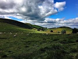 ein blick auf die caradoc-hügel in shropshire foto