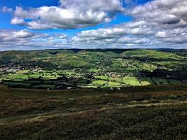 ein blick auf die caradoc-hügel in shropshire foto